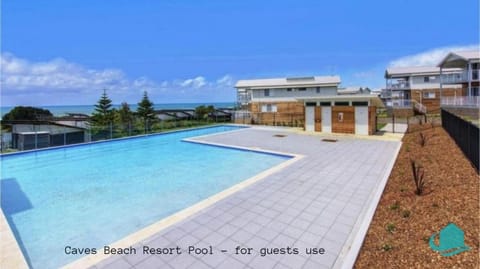 Area and facilities, Swimming pool, Swimming pool