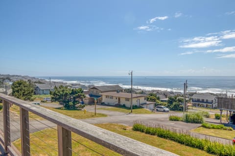 All Ashore House in Lincoln City