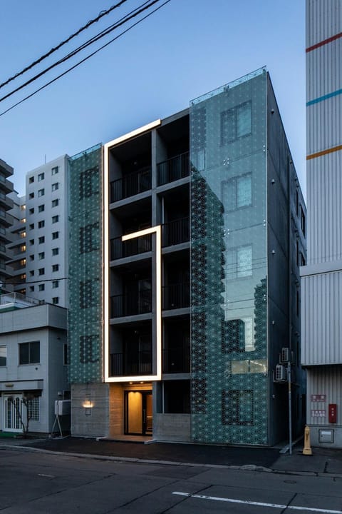 Property building, Facade/entrance