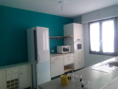 Property building, Kitchen or kitchenette