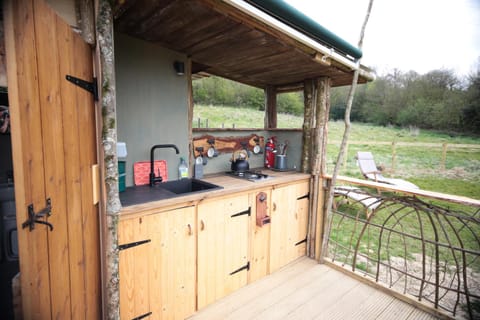 Black Pig Retreats Luxury Glamping Luxury tent in North Dorset District