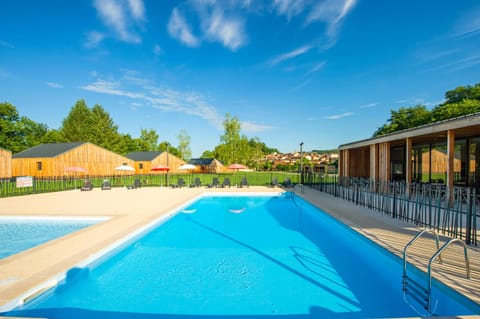 Property building, Swimming pool, Swimming pool