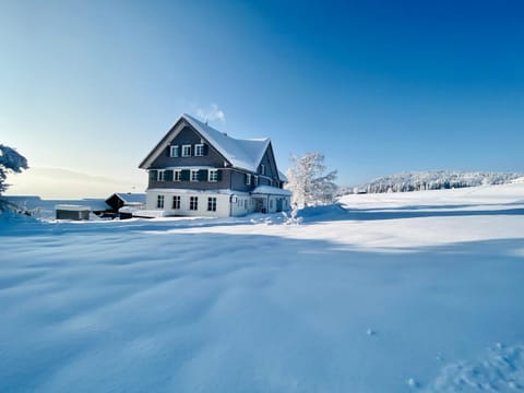 Property building, Winter