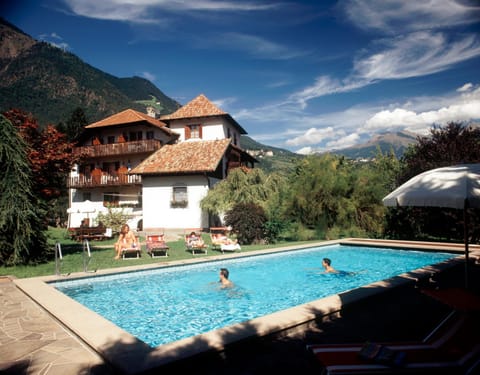Property building, Pool view, Swimming pool, Swimming pool