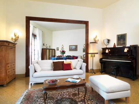 Lounge or bar