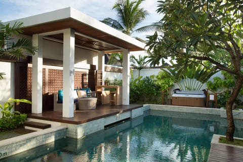 Living room, Swimming pool