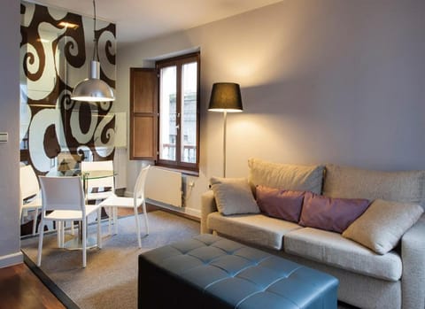 MyHouseSpain - Apartamentos Moros 41 Apartahotel in Gijón