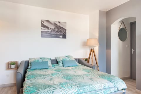 Apartment T2 Confort - Calme - Proche plage Condominio in La Ciotat