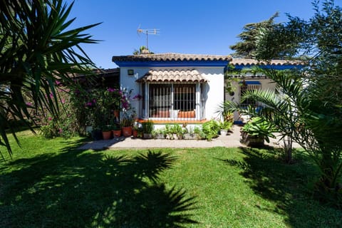 Chalet Diferente House in Chiclana de la Frontera