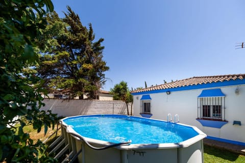 Chalet Diferente House in Chiclana de la Frontera