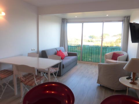 GASYAN - Golfe de St-Tropez - Appartement aves accès plage dans résidence avec piscine Condo in Gassin
