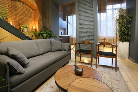 Living room, Seating area