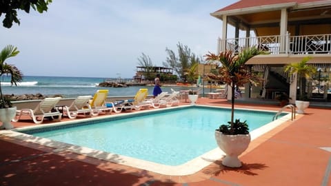 Pipers Cove Resort Resort in Runaway Bay
