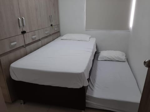 APARTAMENTO AVENIDA CONDINA Primer Piso Apartment in Pereira