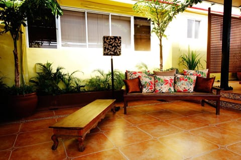 Casa Pura Inn and Suites Hotel in Quezon City