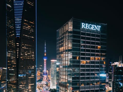 Regent Shanghai Pudong - Complimentary first round minibar per stay - including a bottle of wine Hotel in Shanghai