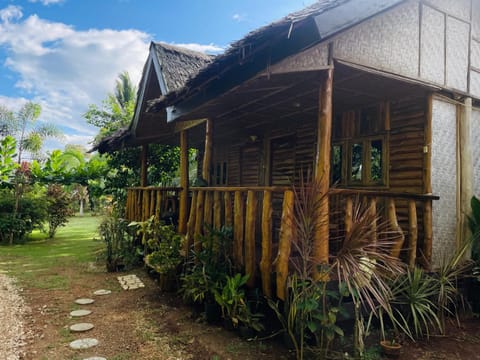 Travis Post Homestay Bed and Breakfast in Central Visayas