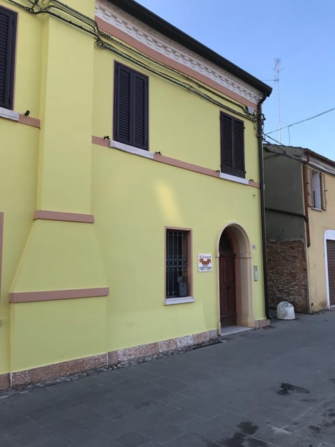 Al Pasarat Chambre d’hôte in Comacchio