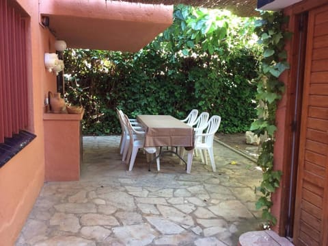 REFUGI DE MAR WITH PRIVATE SWIMMING POOL AND FREE WIFi House in Baix Camp