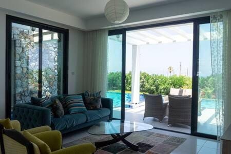 Joya Cypern Seaside Luxurious Villa and Private Pool Villa in Famagusta District