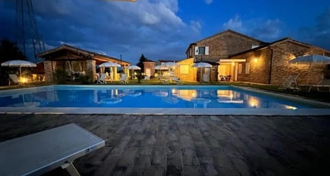 Casale Papa Country Village Country House in Marche