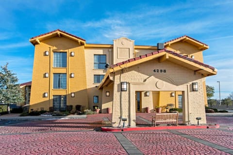 La Quinta Inn by Wyndham Santa Fe Hotel in Santa Fe
