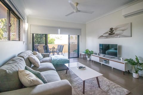 ZEN QUEST - The NOMADS PAD Near Nightcliff Markets & Sunset Foreshore Bed and Breakfast in Darwin