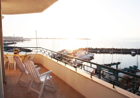 SeaSide Apartment Condo in Gallipoli