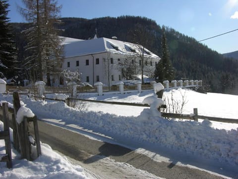 Property building, Winter