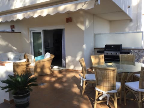 Very nice family apartment, direct pool access Copropriété in Marbella