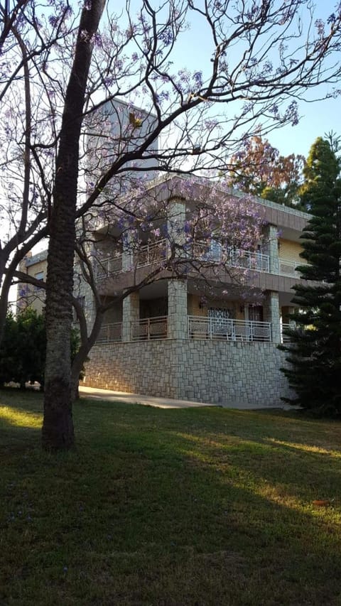 Villa Entrenaranjos House in Valencian Community