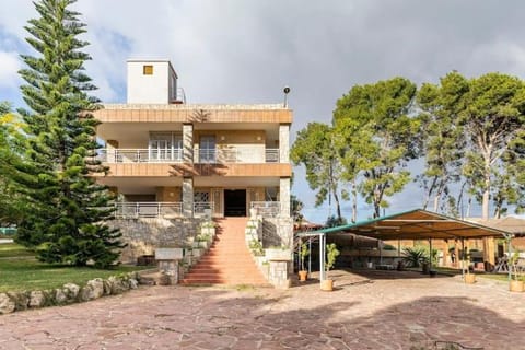 Villa Entrenaranjos House in Valencian Community