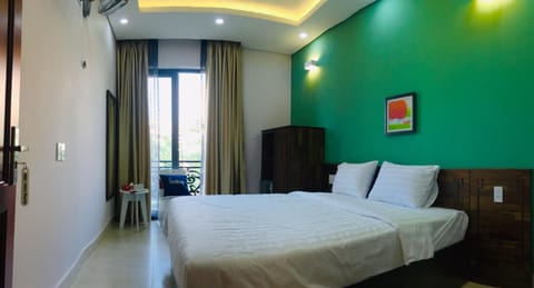 SPRING HOTEL Hotel in Ho Chi Minh City