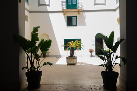 Inner courtyard view