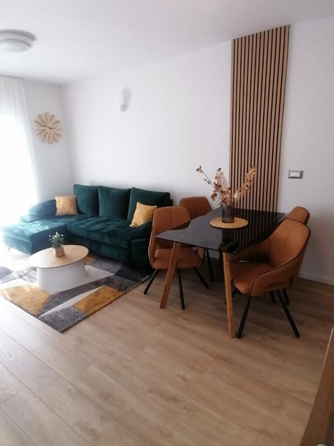 Apartments Jakov Condo in Makarska