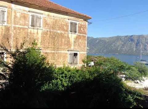 Apartments Vila Marija Bed and Breakfast in Kotor Municipality