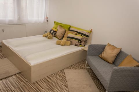 Bed, Bedroom