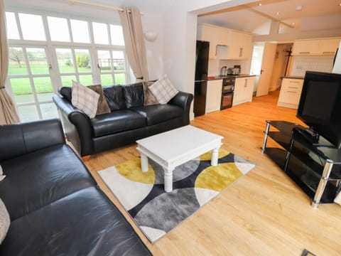 Commonwood Cottage House in Wales