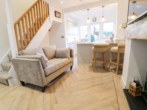 8 Crown Lane House in Wales