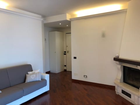 Appartamento delizioso Civitavecchia Condominio in Civitavecchia