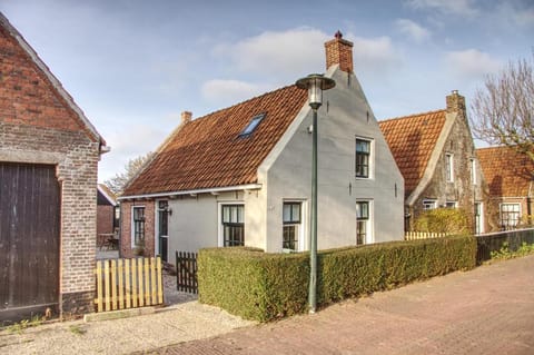 Huisje de Eersteling Maison in Friesland, Netherlands