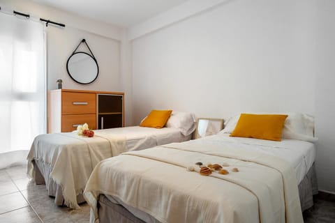 Alea Rentals - Altamira Apartment in La Pineda
