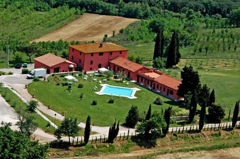 Property building, Natural landscape, Bird's eye view, Garden, Swimming pool