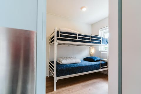 Prinsenhof 76 - Ouddorp - Lekker Stekje House in Ouddorp