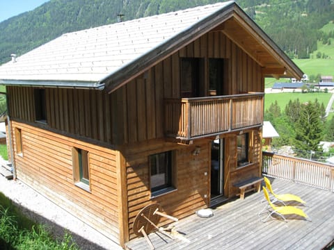 Property building, Spring, Day, View (from property/room), Balcony/Terrace