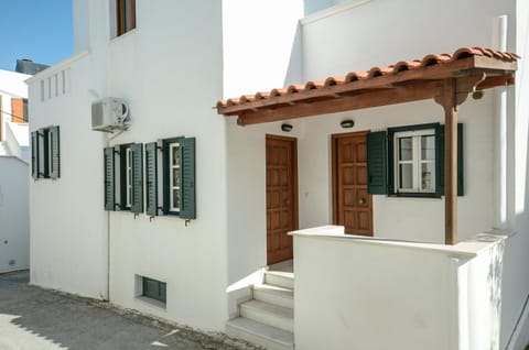 NAXOS HOUSE Condo in Naxos