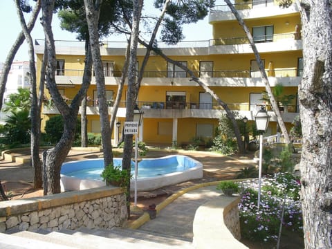 Lobby or reception, City view, Garden view, Street view