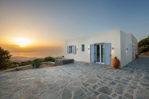 Cycladic Villa with sea view! Villa in Kea-Kythnos