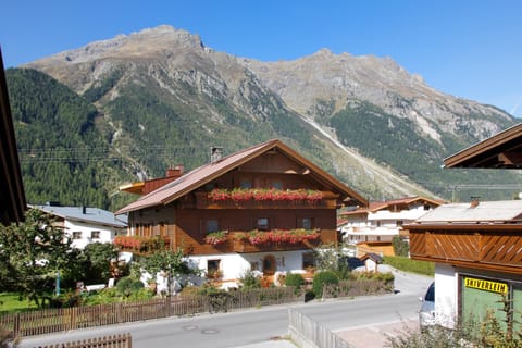 Property building, Spring