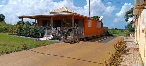 Gîte Poz Kreyol House in Grande-Terre, Guadeloupe